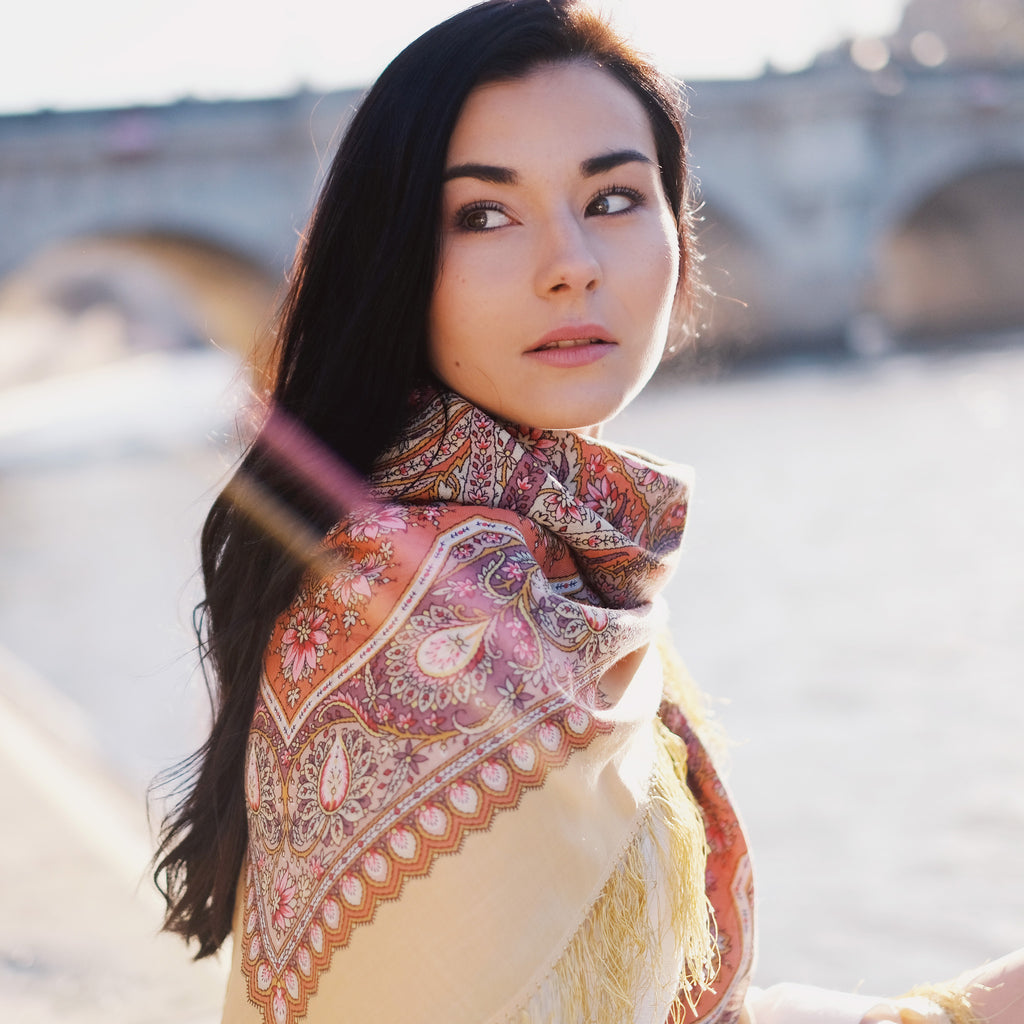 svetlana k foulard russe ginger châle chic parisien effortless artisanat d'art cote